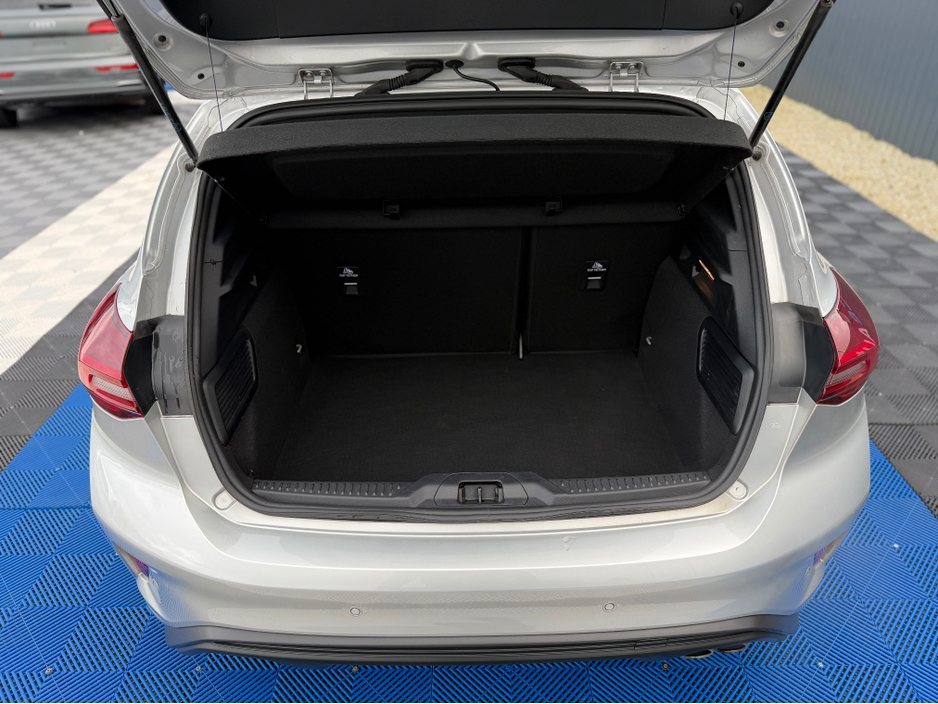 2023 Ford Focus ST-LINE - 1.0L PETROL - MANUAL - 12M WARRANTY - CAR: 1725 €23,950