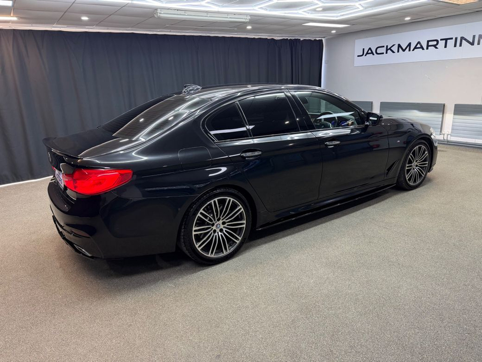 2017 BMW 5 Series - image 14