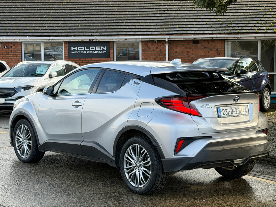 2023 Toyota C-HR KEYLESS ENTRY..FOLDING MIRRORS €22,950