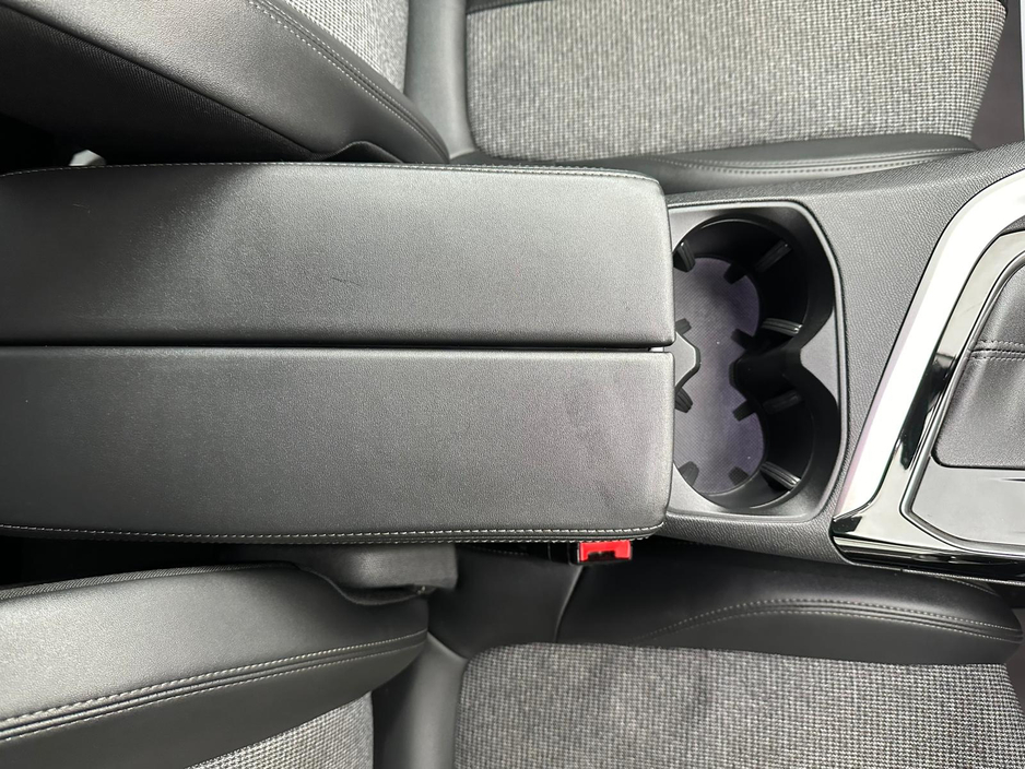 2019 Peugeot 5008 - image 26