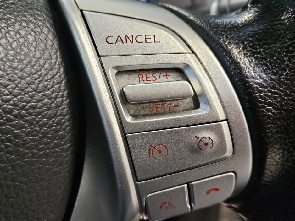 2019 Nissan Navara - image 11