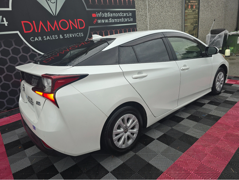 2020 Toyota Prius 6AA-ZVW51 €21,950