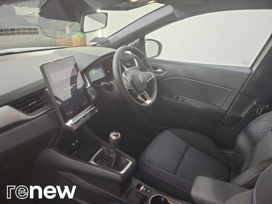 2026 Renault Captur - image 24