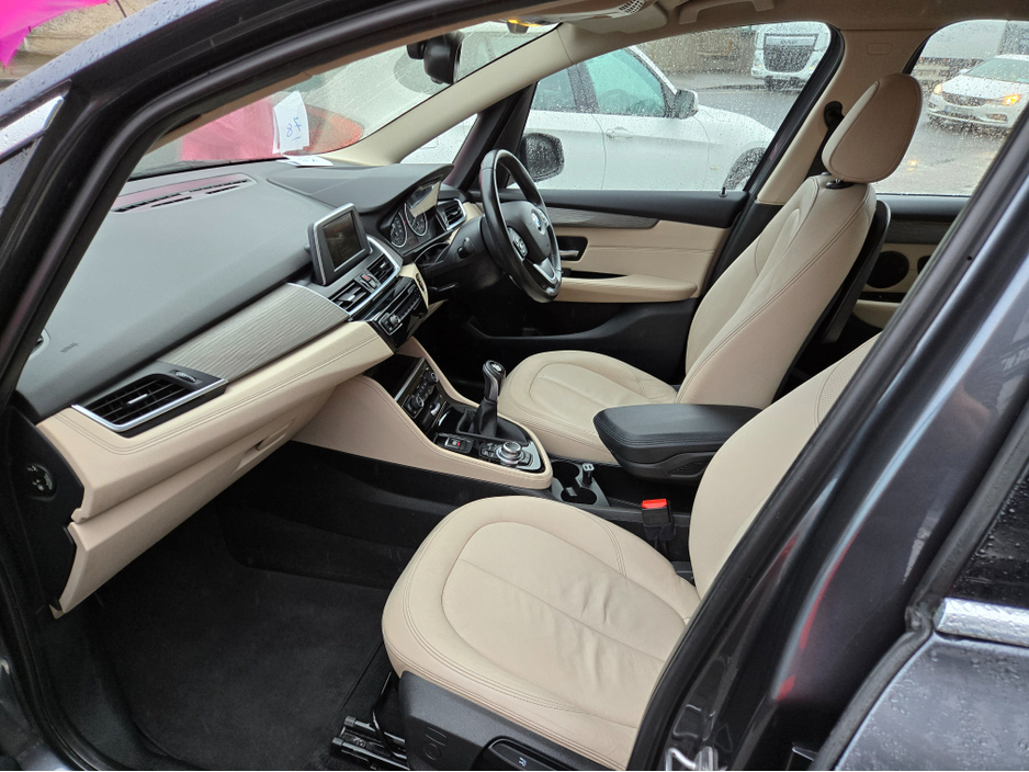 2016 BMW 2 Series Gran Tourer - image 4