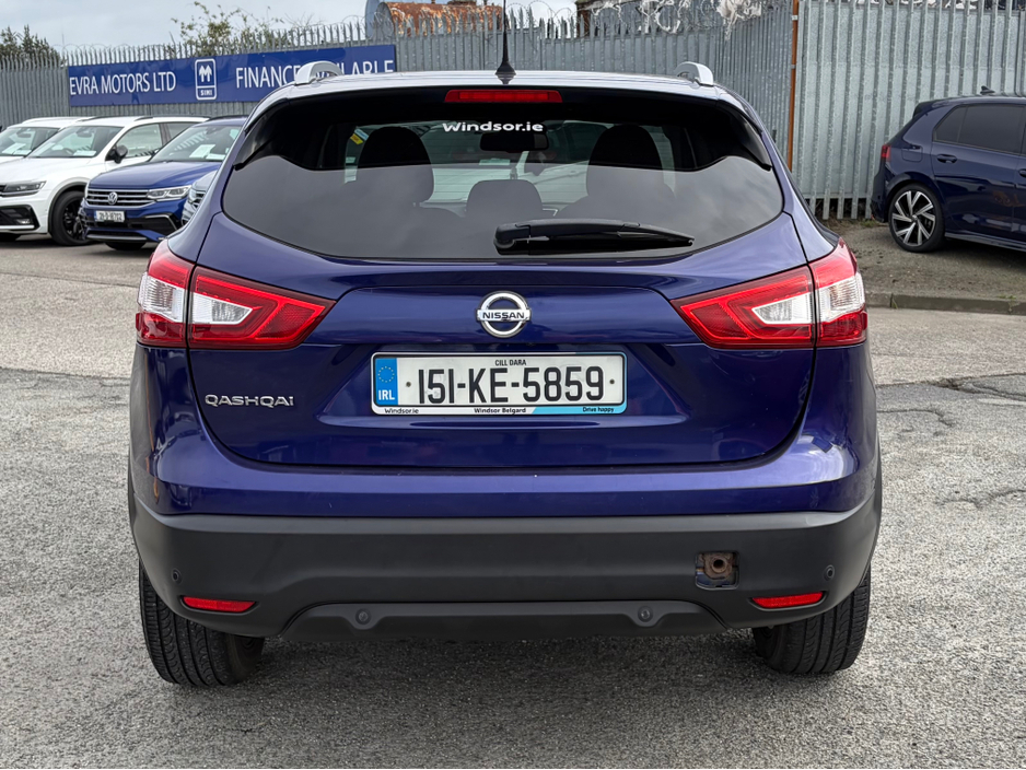 2015 Nissan Qashqai - image 5