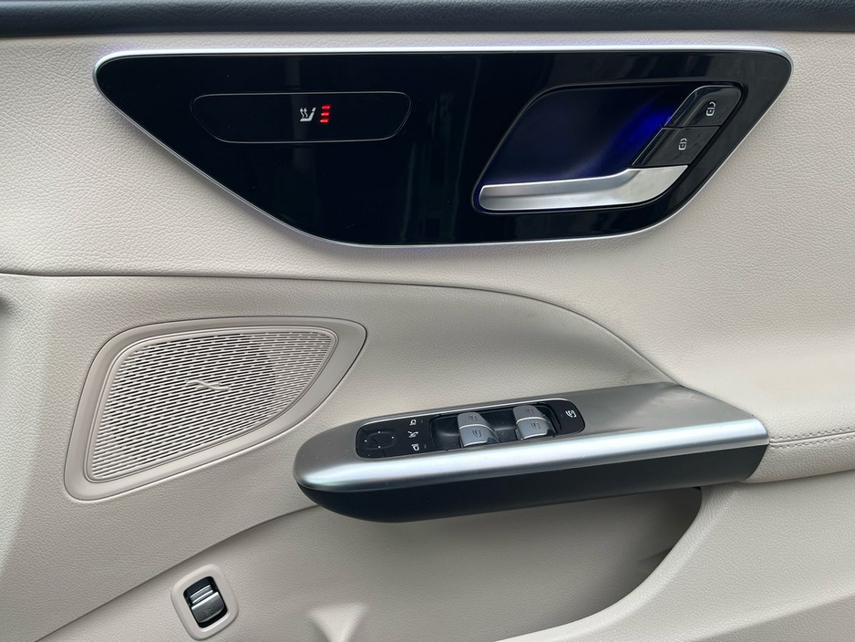 2023 Mercedes-Benz C Class - image 21