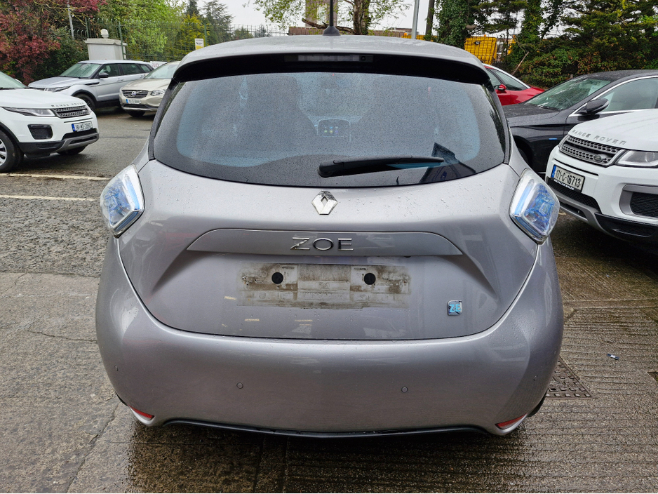 2015 Renault Zoe DYNAMIQUE INTENSE AUTOMATIC FULLY ELECTRIC NCT 02/27 *80KM RANGE* 2 KEYS/ SAT NAV/ TOUCH SCREEN MEDIA/ BLUETOOTH/ USB/ REVERSE CAMERA/ MULTI FUNCTION STEERING WHEEL/ HISTORY CHECKED €3,900