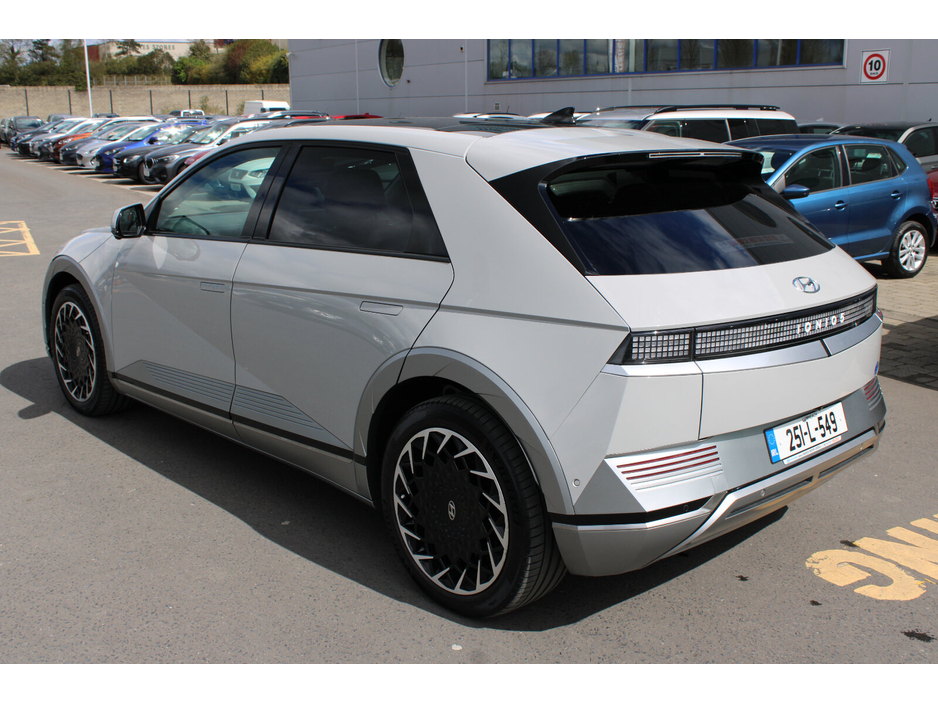 2025 Hyundai Ioniq 5 - image 3
