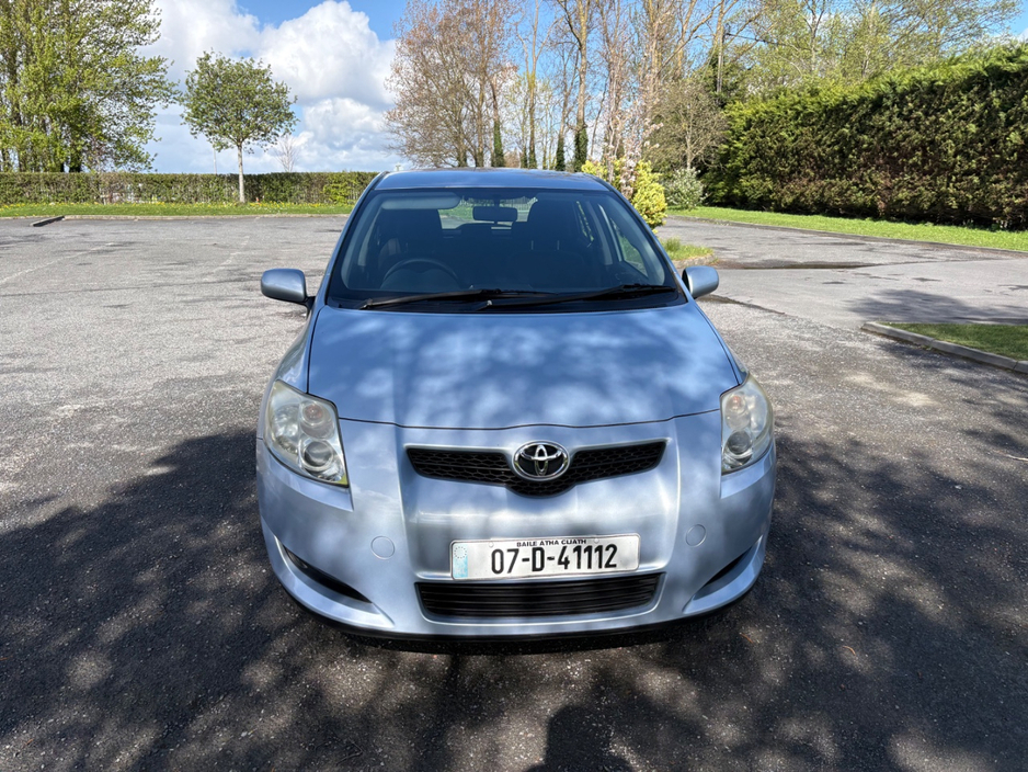 2007 Toyota Auris - image 7