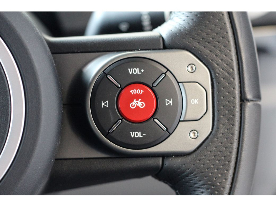 2023 INEOS Grenadier FIELDMASTER 2 SEAT COMMERCIAL