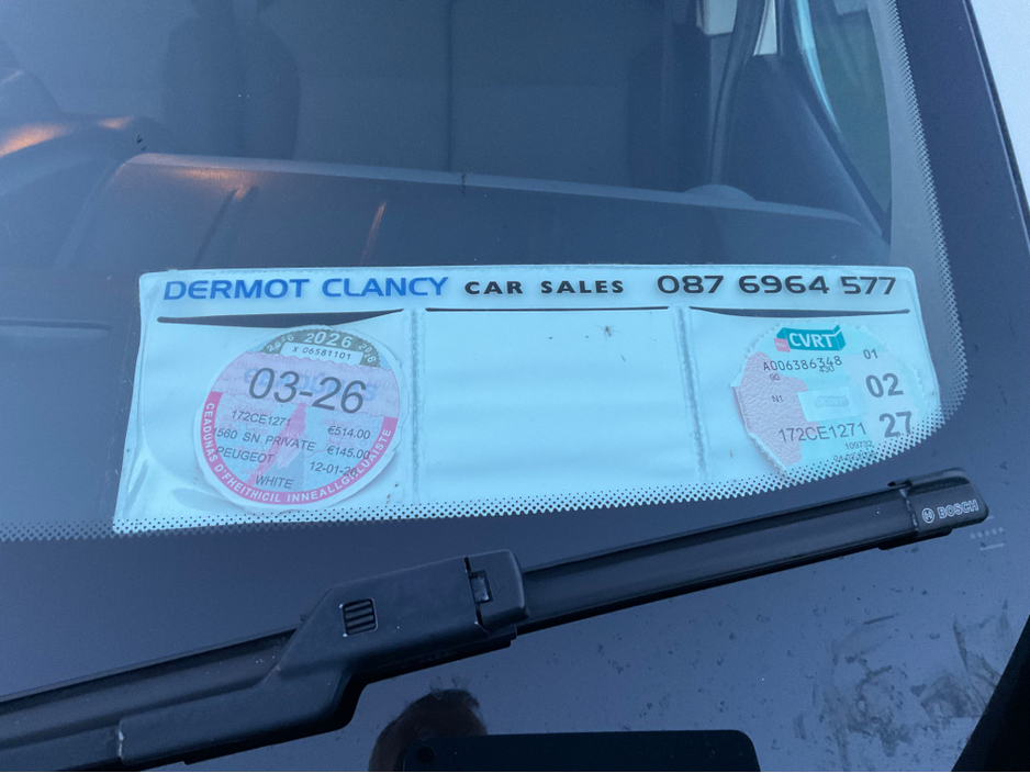 2017 Peugeot Partner - image 17