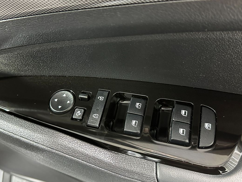 2025 Kia Sportage - image 20