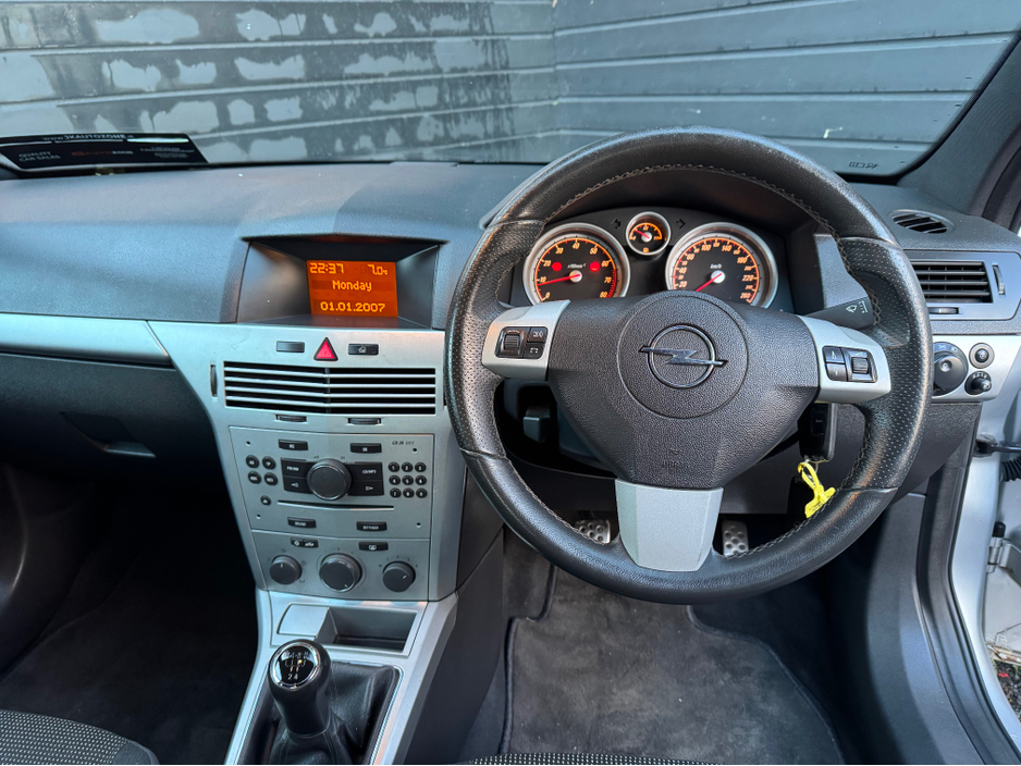 2007 Opel Astra SXI 1.4 I 16V €2,495