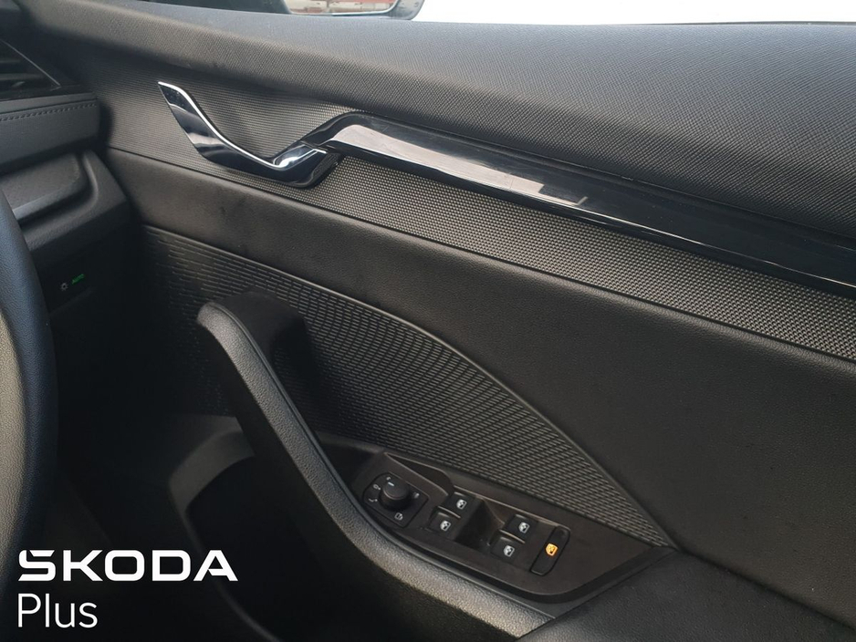 2024 Skoda Octavia Ambition 2.0TDi 150HP - Tiny Mileage 2 Year Warranty €33,995