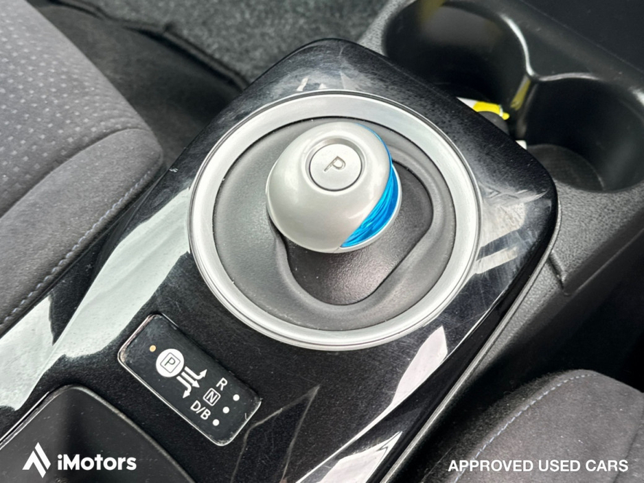 2017 Nissan Leaf Nissan Leaf 30kWh SV | Electric Hatchback | Cold Pack | Auto | White | Letterkenny €7,900