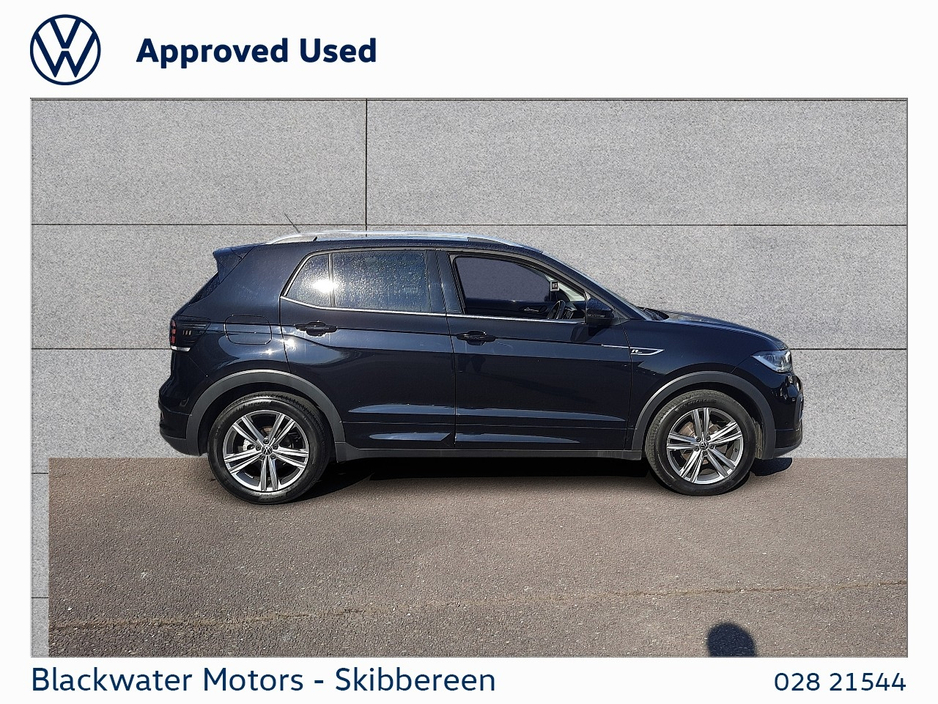 2023 Volkswagen T-Cross - image 11