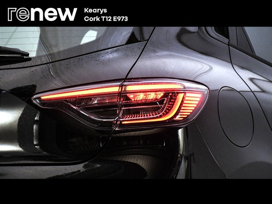 2025 Renault Clio - image 18