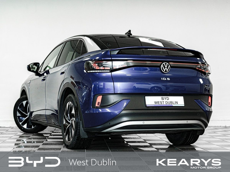 2022 Volkswagen ID.5 - image 2