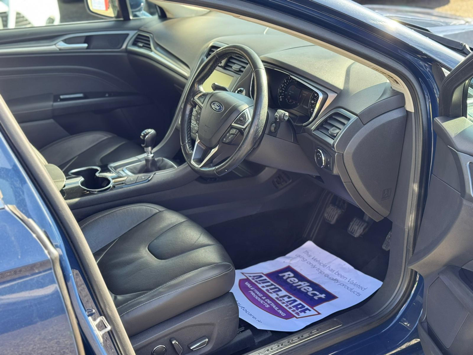 2016 Ford Mondeo - image 10