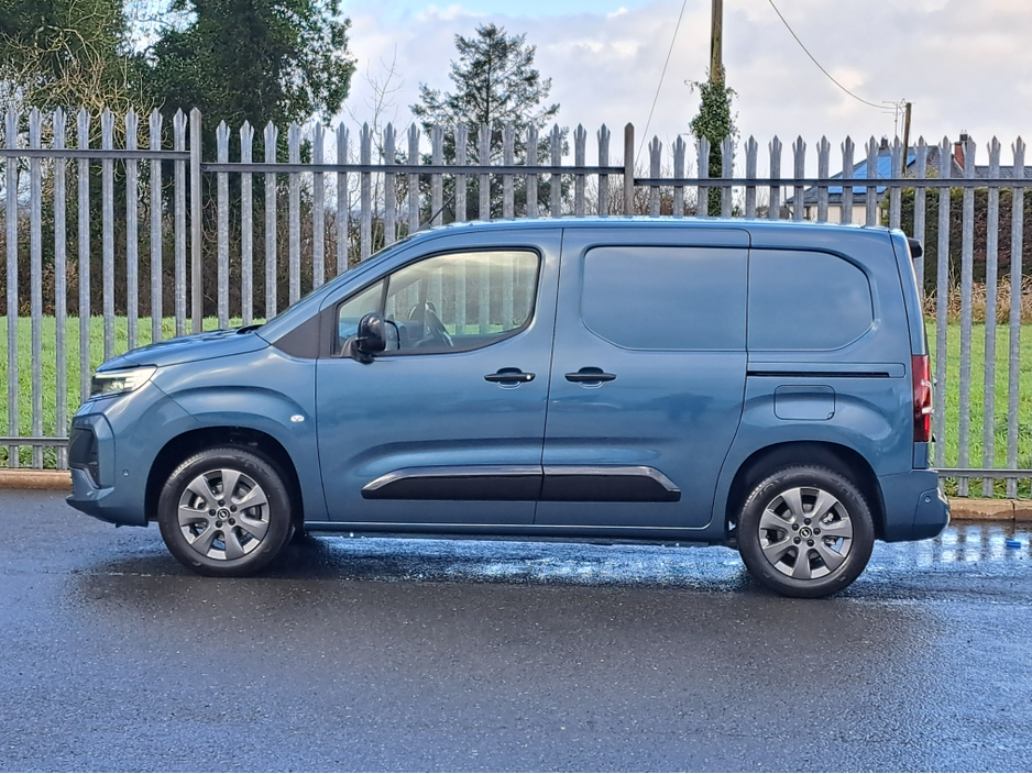 2026 Opel Combo SPORTIVE L1H1 1.5TD 100BHP **TOP SPEC**