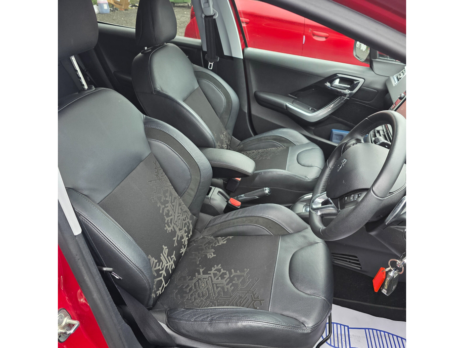 2015 Peugeot 208 1.0 PureTech 68bhp Access 5 dr €7,950