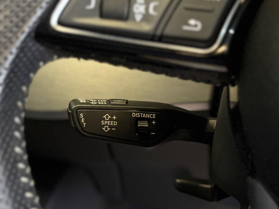 2016 Audi A4 - image 44