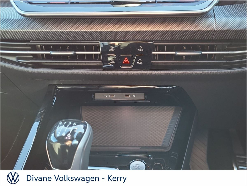 2026 Volkswagen Golf R LINE 1.5 PETROL BLACK STYLE €44,900