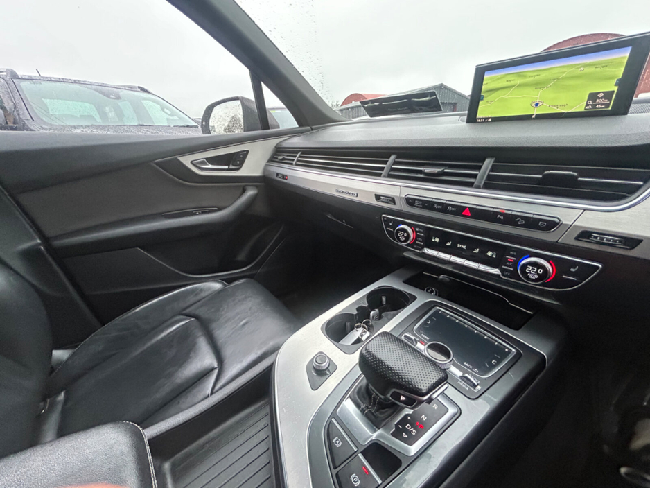 2017 Audi Q7 - image 21