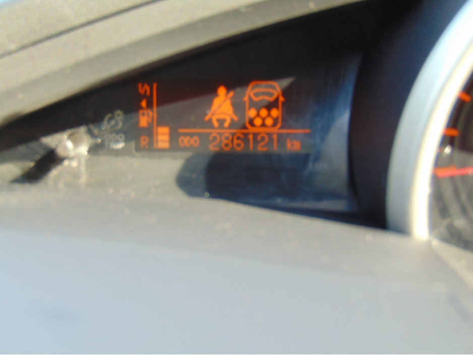 2011 Toyota Verso - image 15