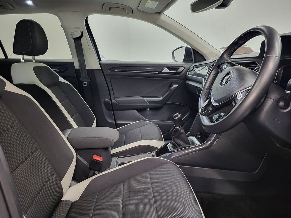 2020 Volkswagen T-Roc 1.5 TSI 150bhp Sport €22,975