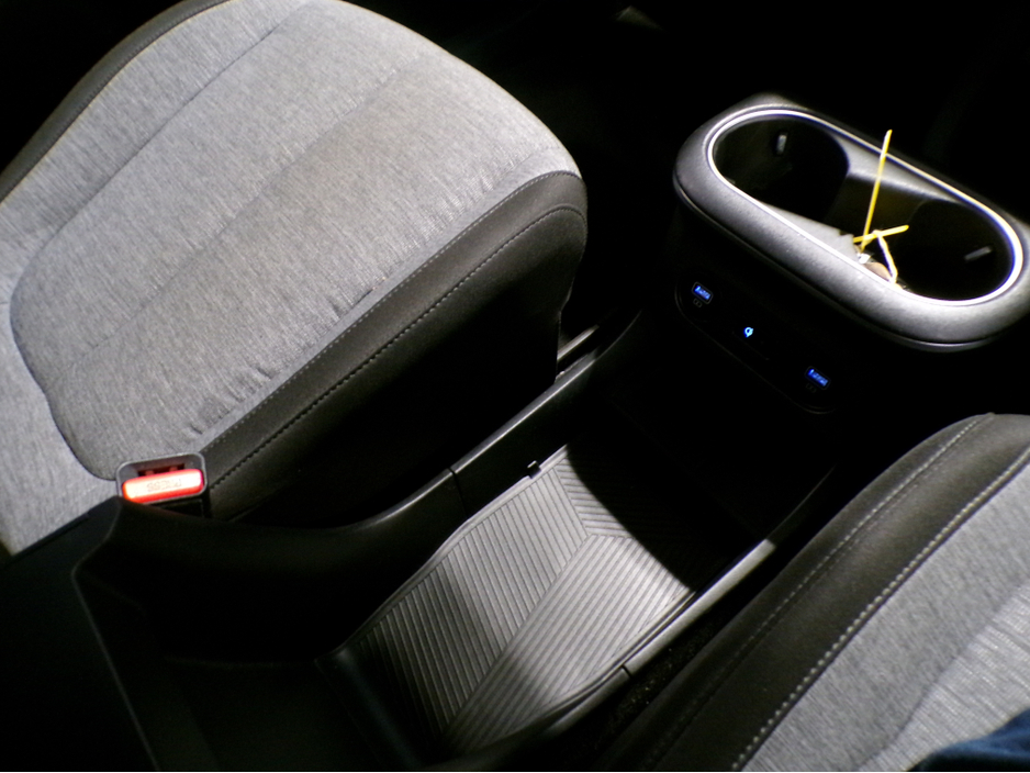 2023 Hyundai Ioniq 2023*ONLY 36,000 MILES*73KWH HYUNDAI IONIQ 5 PREMIUM EV*FULL HYUNDAI SERVICE HISTORY*FULL BATTERY HEALTH CERTIFICATE*PREMIUM PACK*2 CHARGER*1 OWNER*FANTASTIC CONDITION SPEC Bluetooth,Apple car-play,Ce €29,900