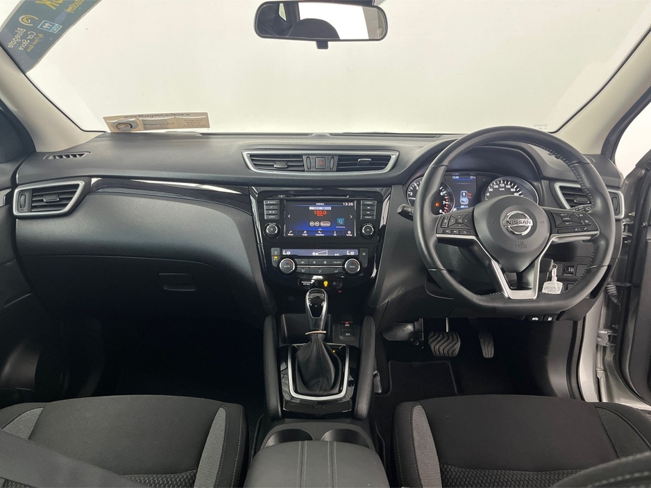 2020 Nissan Qashqai 1.3**SEMI DIGITAL DASH**PANORAMIC ROOF**TOUCH SCREEN MEDIA**DUAL CLIMATE CONTROL**REVERSE CAMERA**MULTIFUNCTIONAL STEERING WHEEL**BLACK CLOTH INTERIOR**ELECTRIC HANDBRAKE**FINANCE AVAILABLE** €20,995