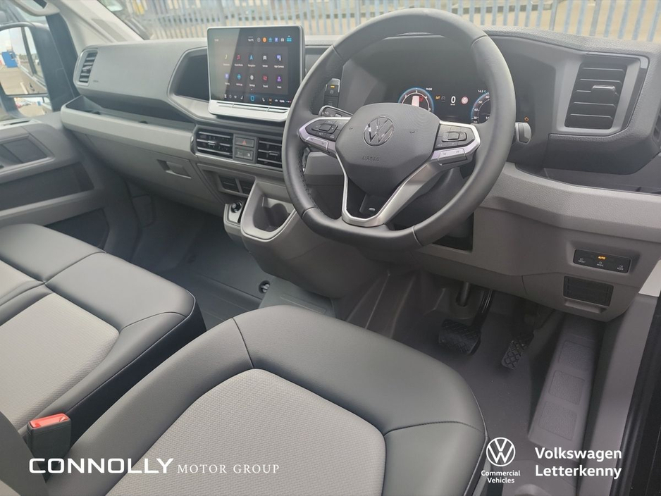 2026 Volkswagen Crafter - image 2