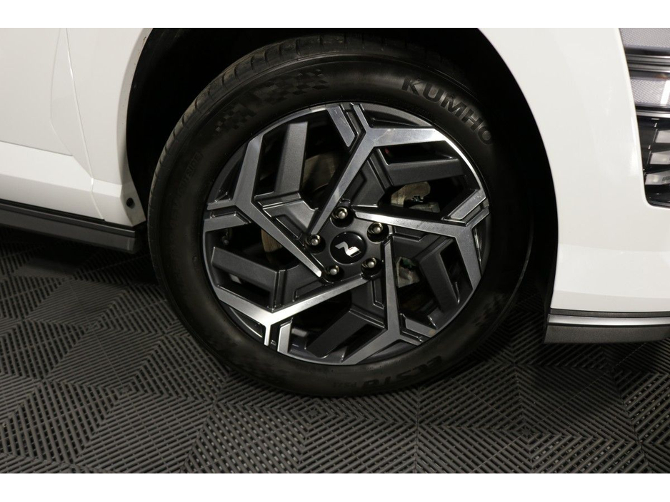 2025 Hyundai Kona - image 4