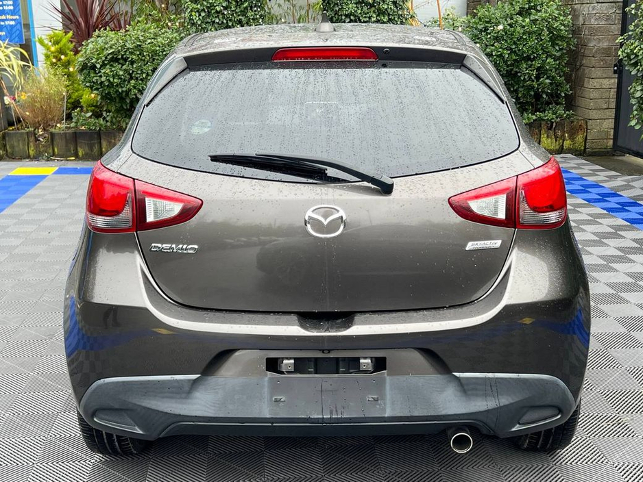 2016 Mazda Demio 1.3 SKYACTIV // HEATED SEATS // HEADS-UP DISPLAY // SERVICE HISTORY // BLUETOOTH MUSIC €10,900