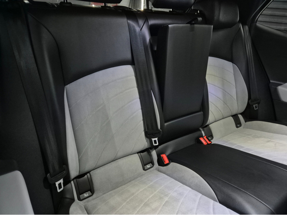 2022 Volkswagen ID.3 - image 12