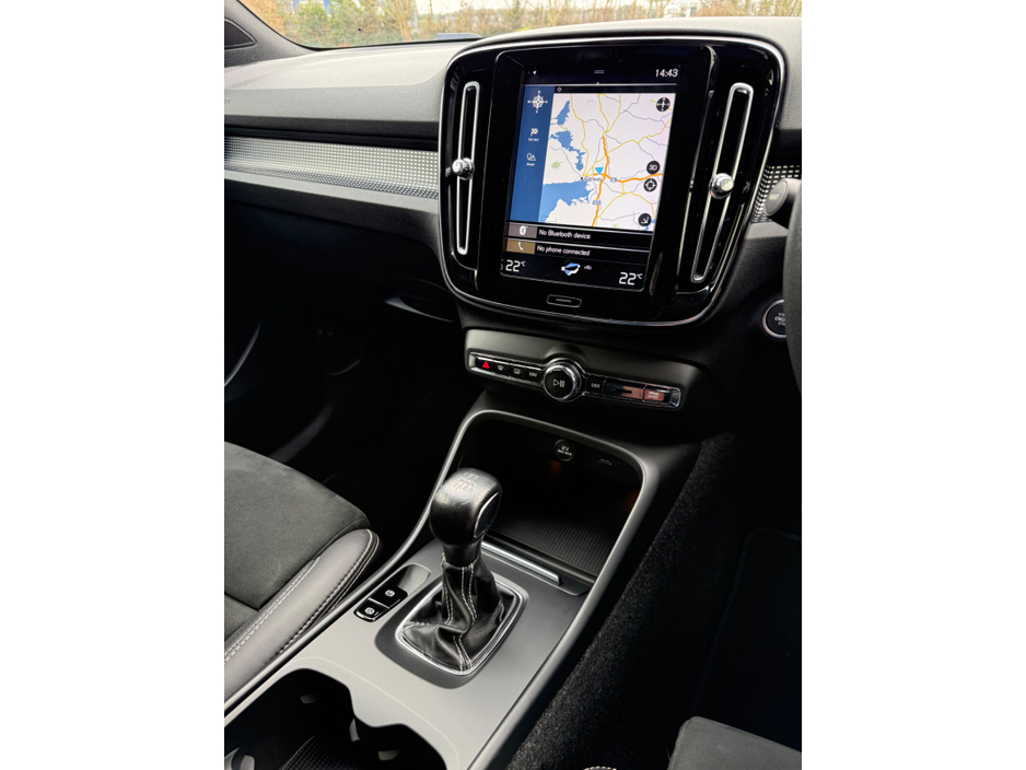 2018 Volvo XC40 D3 FWD MANUAL 150 R-DESIGN