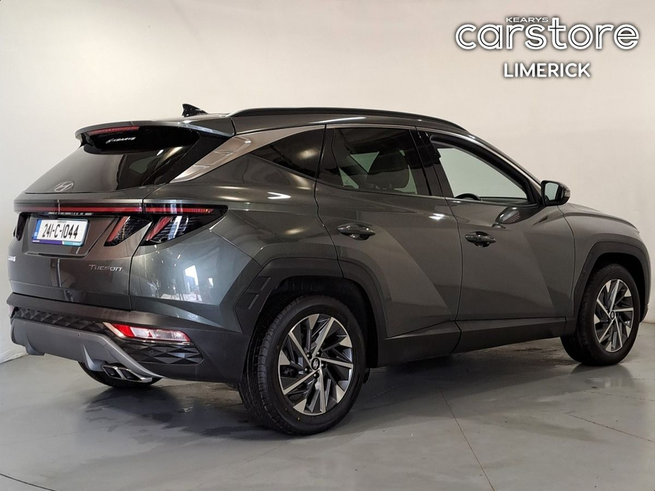 2024 Hyundai Tucson - image 3