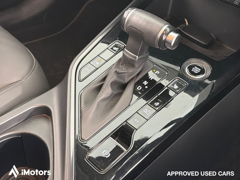 2025 Kia Niro - image 18