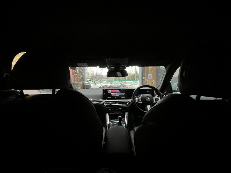 2022 BMW i4 €34950 2022 BMW I4 EDRIVE MSP AUTOMATIC / CRUISE CONTROL / 360° PARKING CAMERA / ELECTRIC MEMORY & HEATED SEATS / APPLE CARPLAY / AMBIENT LIGHTS €34,950