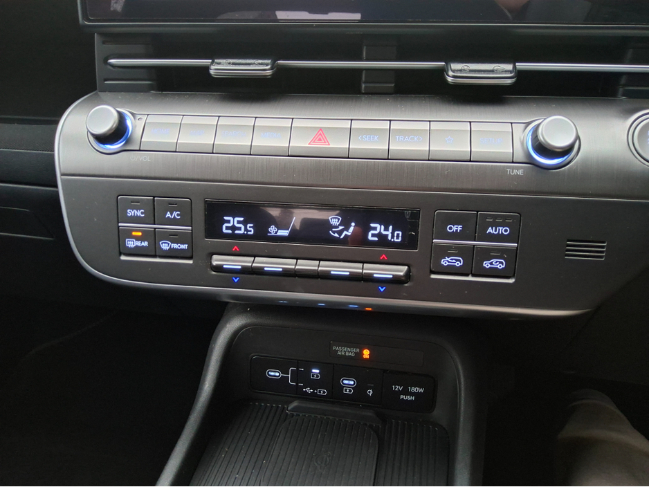 2024 Hyundai Kona - image 15