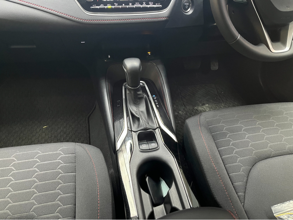 2025 Toyota Corolla - image 19