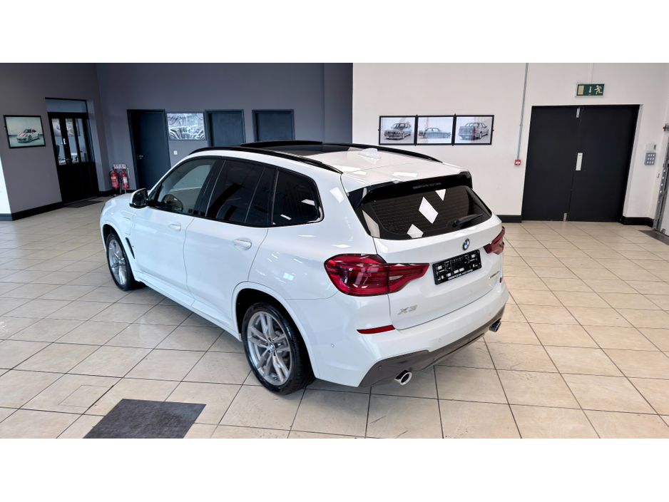 2021 BMW X3 - image 25