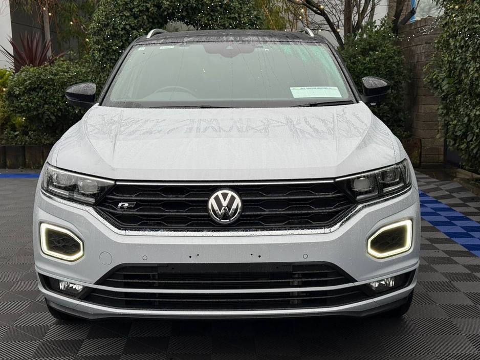 2020 Volkswagen T-Roc R-LINE 2.0 TDI * BIG SPEC * // PARKING SENSORS // R-LINE SPORT SEATS // DIGITAL CLUSTER €26,900