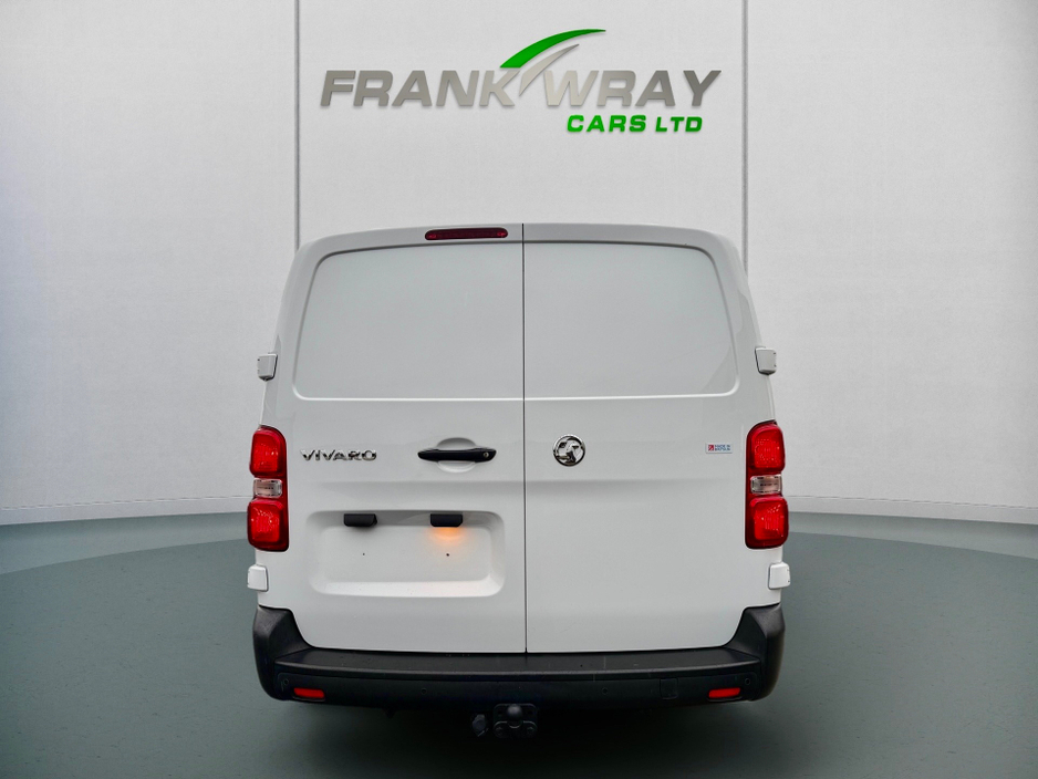 2021 Opel Vivaro 3100 DYNAMICS S/S L2H1 **2.0 120 BHP**NO VAT**LWB**FSH**ONE UK OWNER**MINT** €14,750
