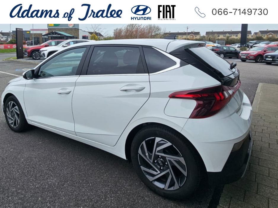 2025 Hyundai i20 - image 5