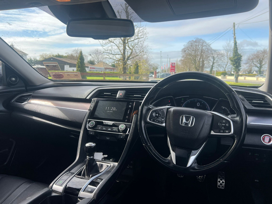 2020 Honda Civic - image 10