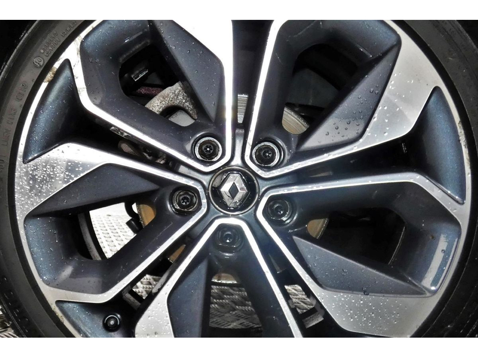 2018 Renault Megane - image 27