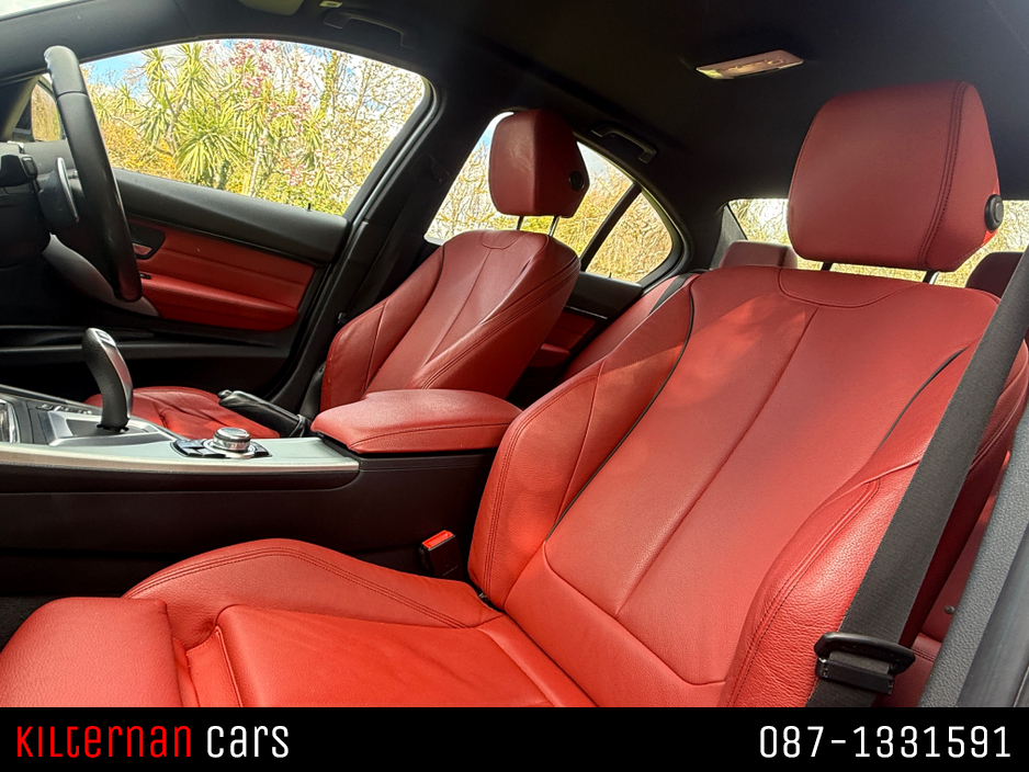 2016 BMW 3 Series - image 12