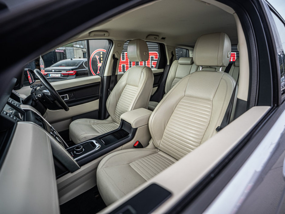 2016 Land Rover Discovery Sport - image 43
